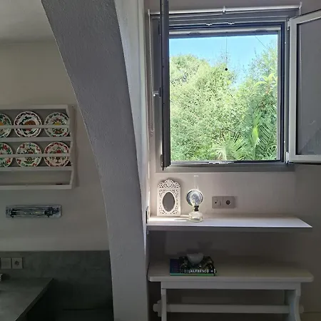 South Grinn - Authentic Greek Living Villa